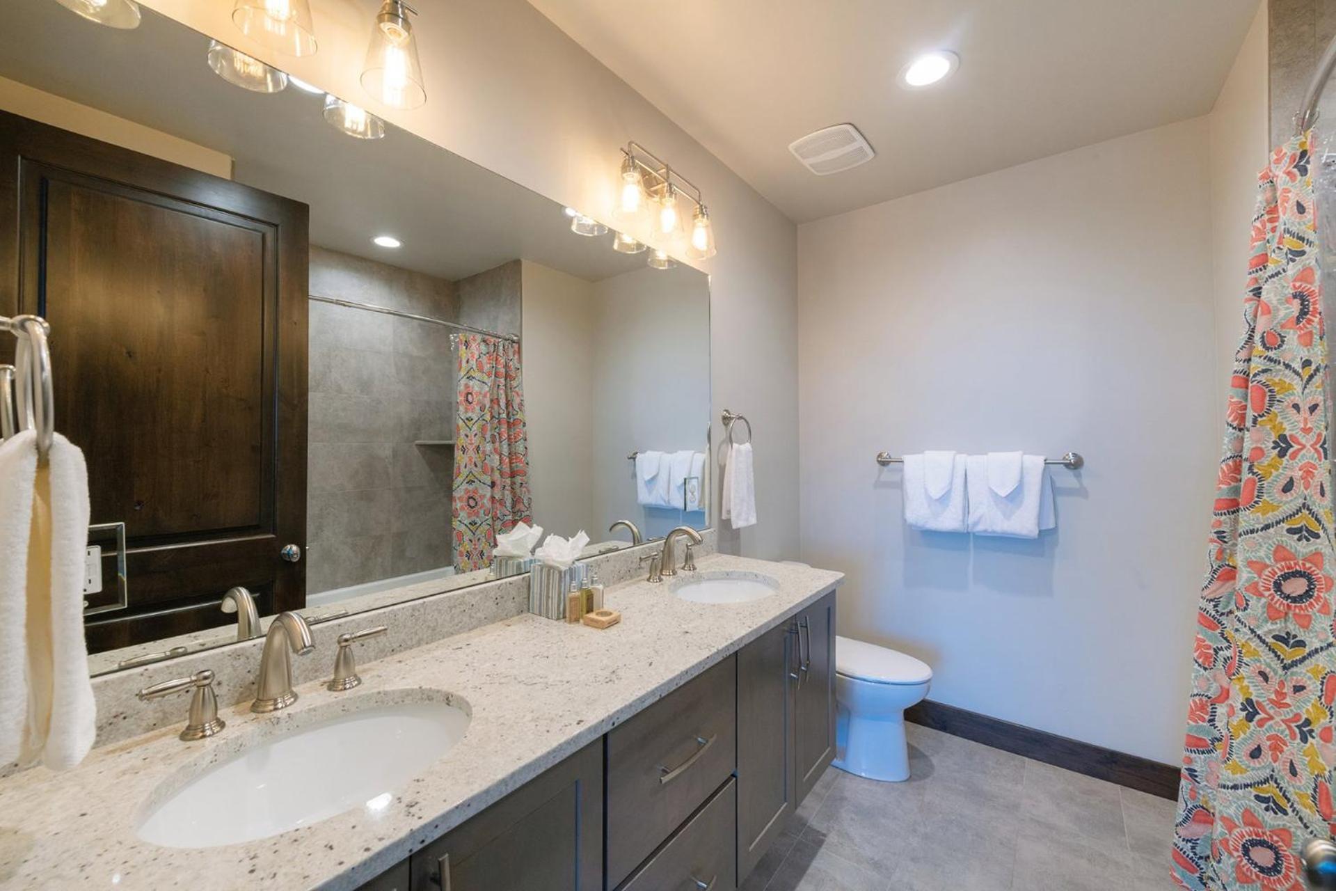Blackstone Luxury 2Br, Walk To Skiing At Cabriolet, Mountain View, Shared Pool And Hot Tub, Gym Park City Exterior photo
